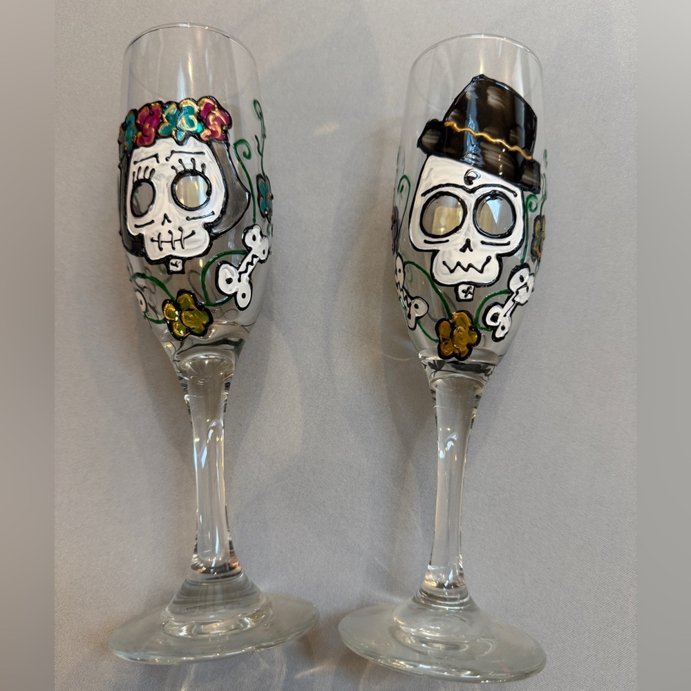 Day of the Dead Skull Champagne Flutes